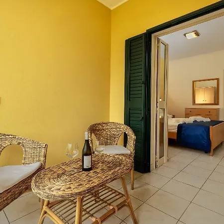 Aparthotel New Paradise Tropea