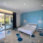 Aparthotel New Paradise 4*