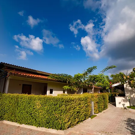 New Paradise Appart hôtel 4*