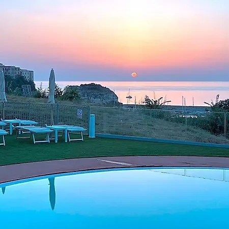 New Paradise 4* Тропея