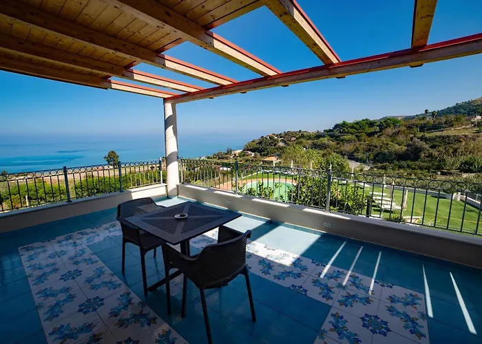 Aparthotel New Paradise 4*