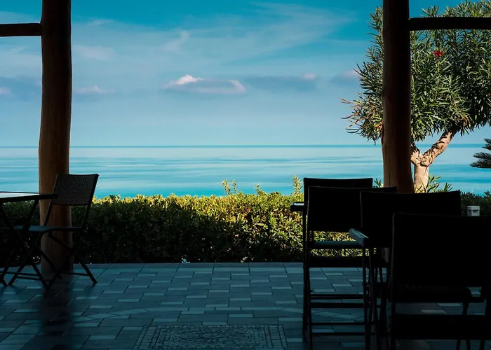 Aparthotel New Paradise 4*