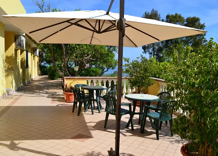 Aparthotel New Paradise