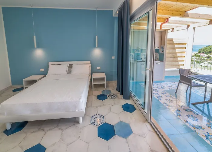 Aparthotel New Paradise 4*